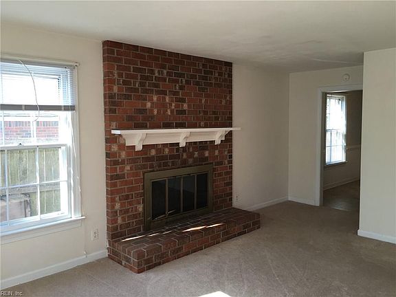 2nd image of 621 Lake Dr