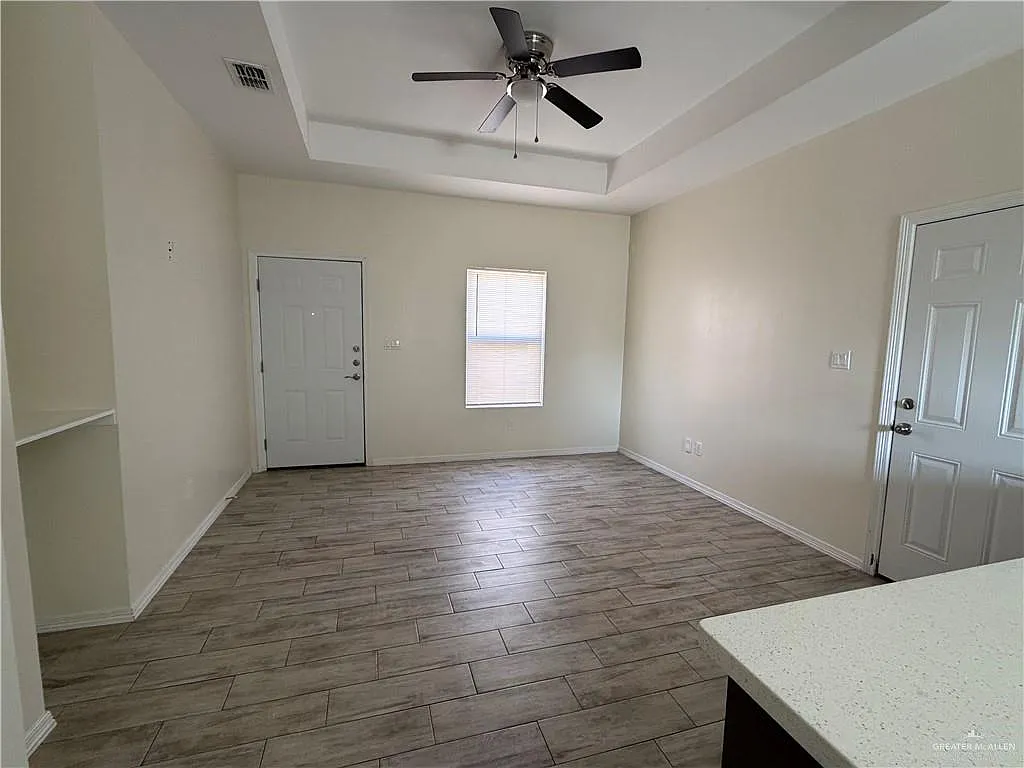 2 bed, 2.0 bath, 910 sqft, $875 — Photo 4