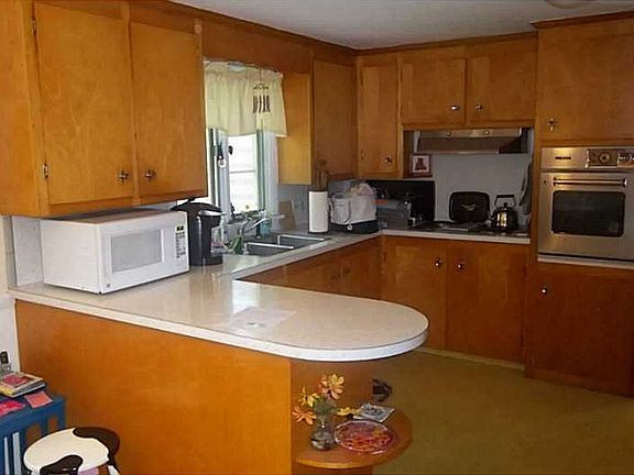 4th image of 33 Verndale Dr