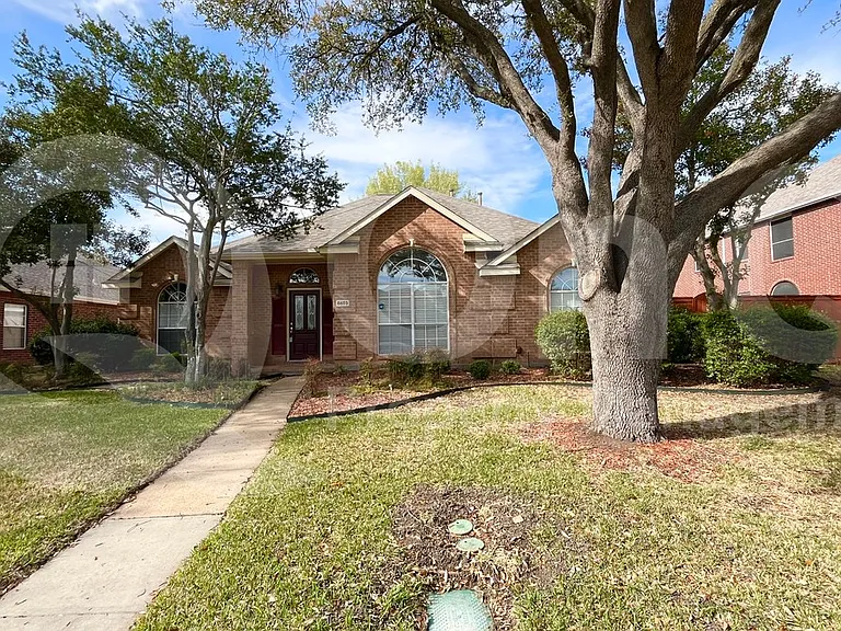 5603 Stonehenge Dr — Photo 2