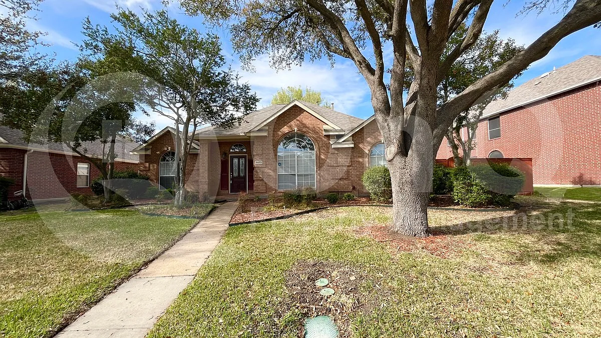 Building Photo - 5603 Stonehenge Dr