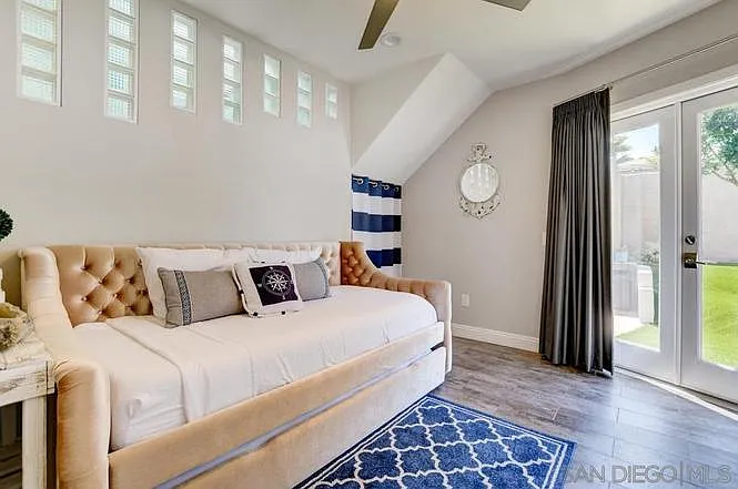 4550 Saratoga Ave — Photo 9