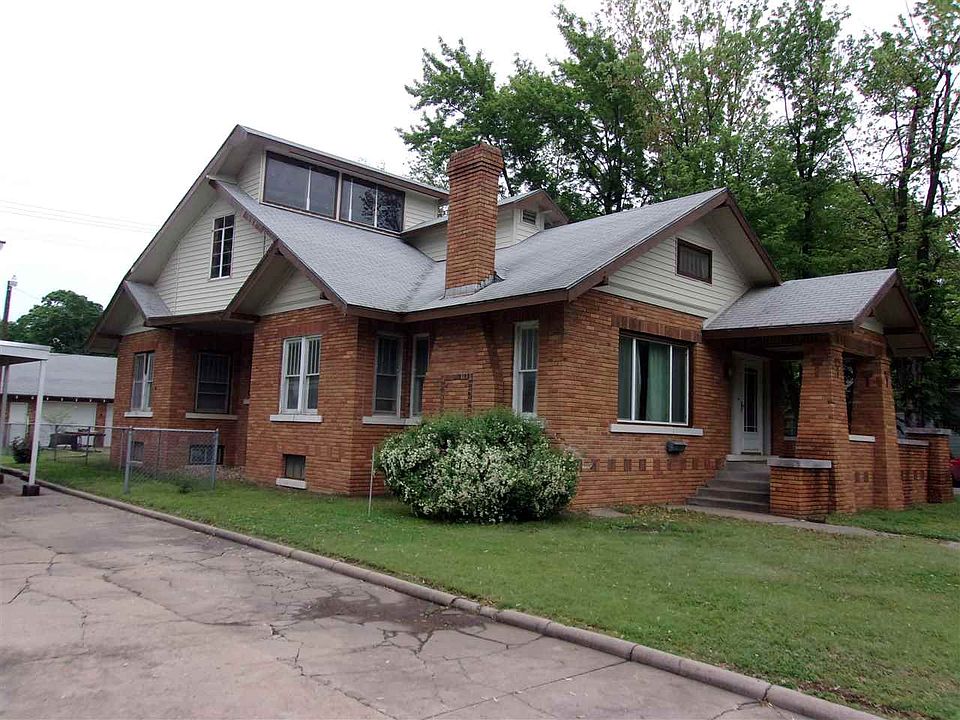 1st image of 1120 E 12th Ave