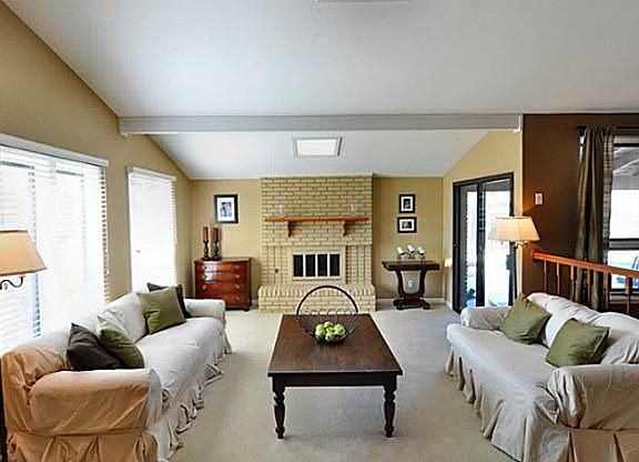 3rd image of 6615 Orangewood Dr