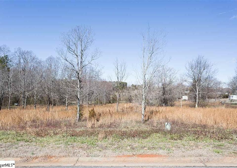 2nd image of 216 Winding Creek Way