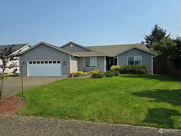 538 Canal Drive NE, Ocean Shores, WA 98569