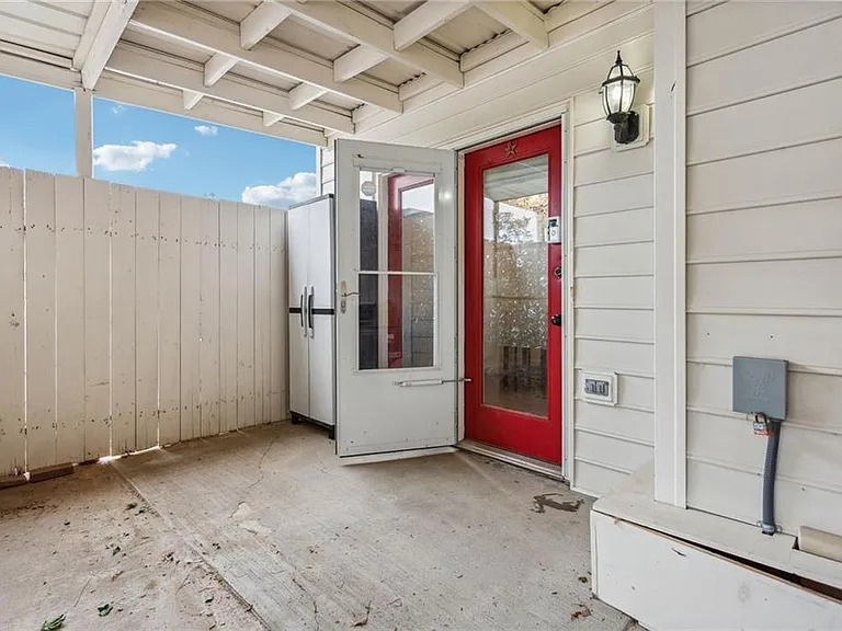 102 Holcomb Ferry Rd — Photo 23