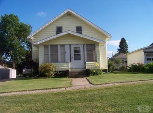 220 1st Ave NE, Clarion, IA 50525