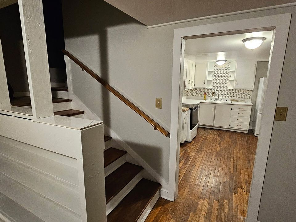 2nd image of 319 N 9th St