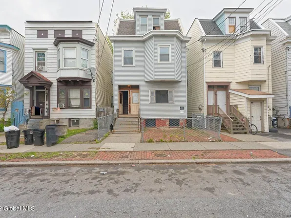 (undisclosed Address), 