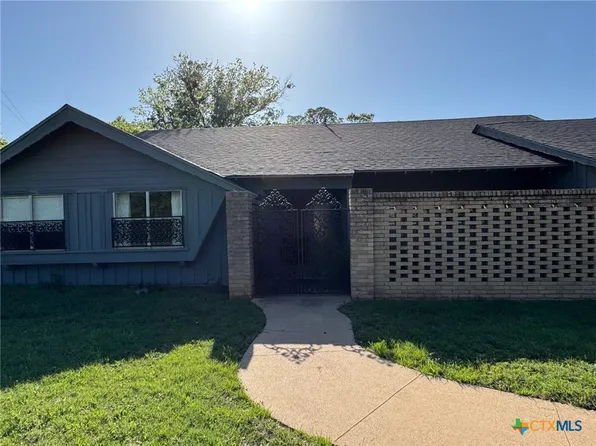 703 N Lovers Ln, Gatesville, TX 76528