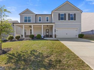 81 Creekside Bluff Way, Auburn, GA