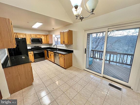 5th image of 11498 Corinthia Ct #80