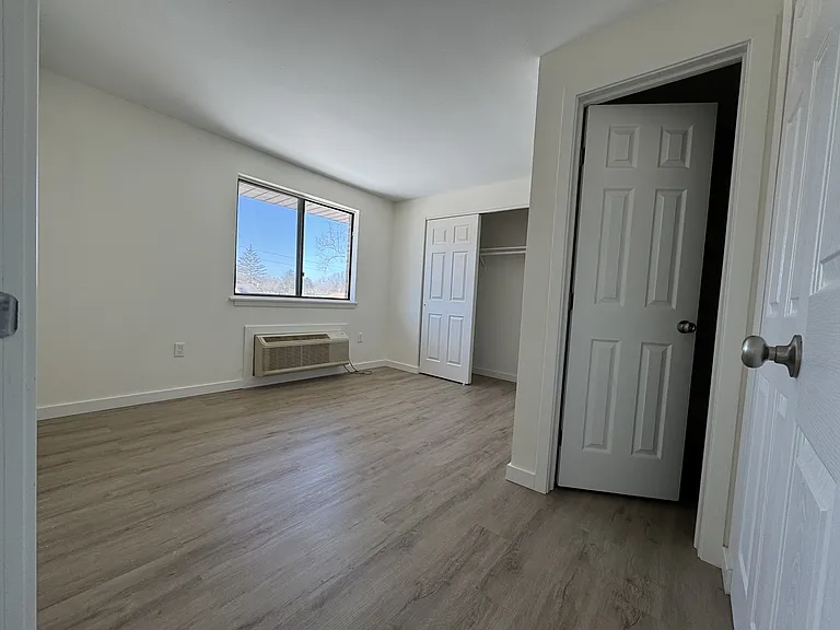4 Twining St #11 — Photo 5