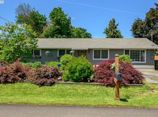 892 SE Cedar St, Dundee, OR 97115