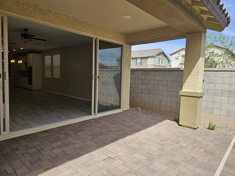 16253 W Avenida Del Sol — Photo 31