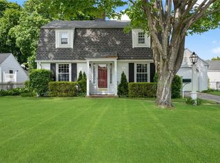 225 Greenwood Ave, Warwick, RI 02886