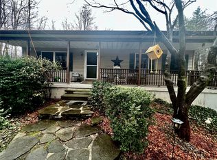 214 Old Reservoir Rd, Wallkill, NY 12589