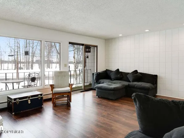 3333 Lakeshore Dr Unit 11, Anchorage, AK 99517