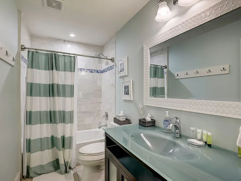 39 S Polk Dr — Photo 25