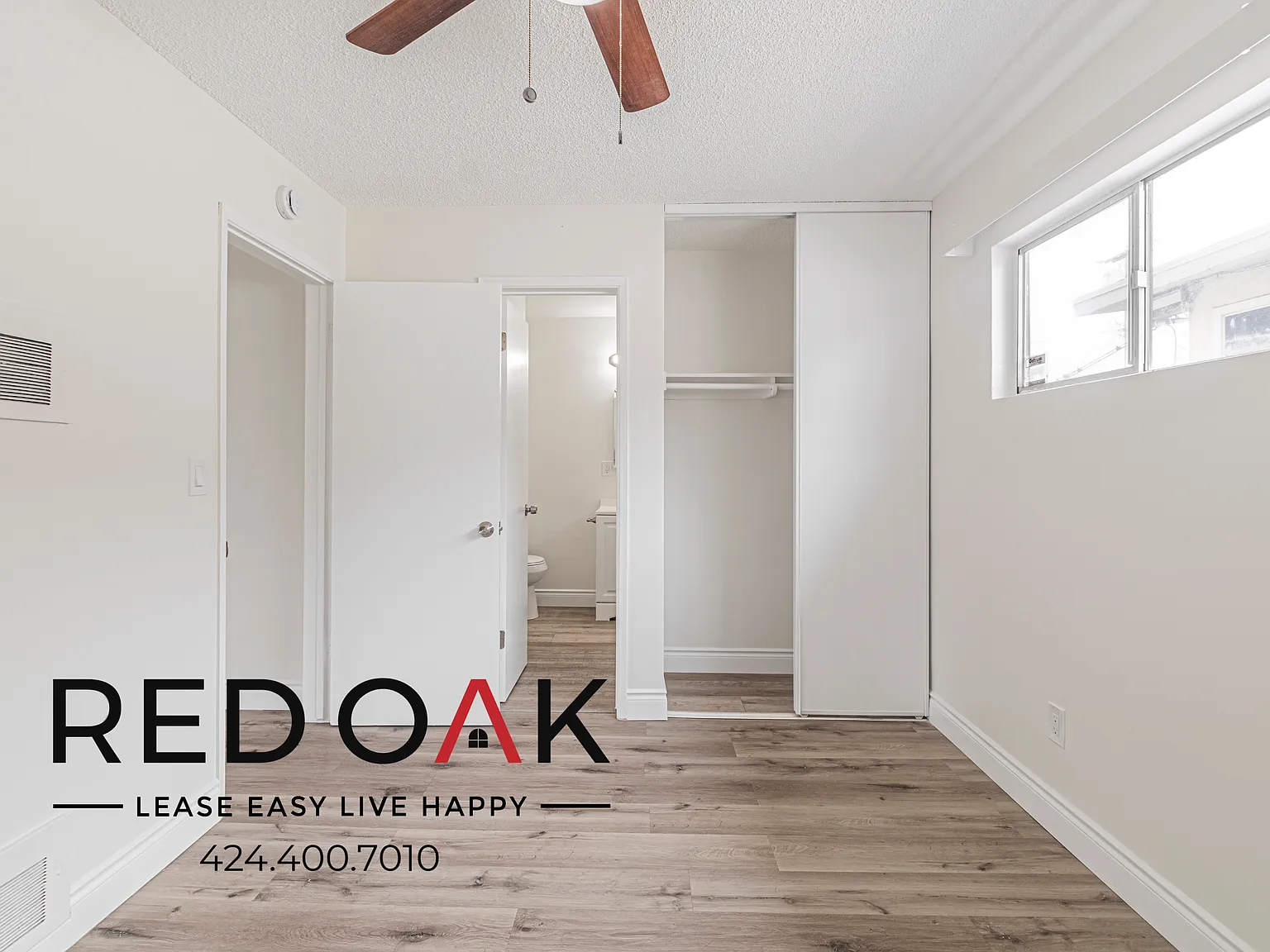6553 Pickering Ave — Photo 3