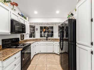 6530 W North Ln, Glendale, AZ 85302