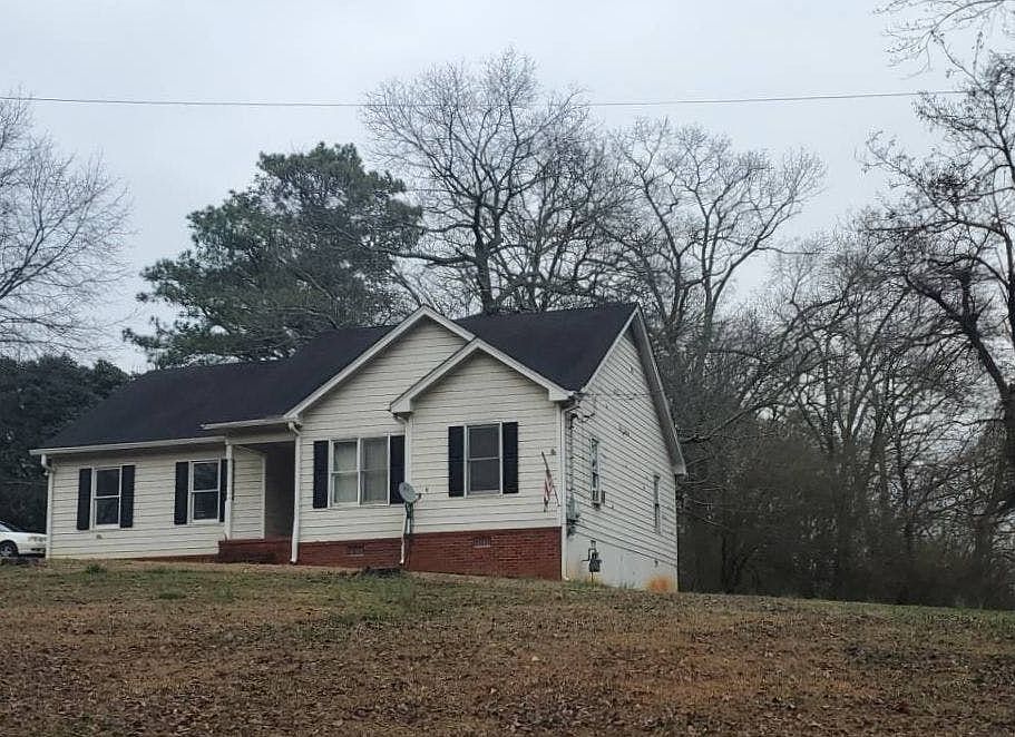2nd image of 3590 Chamblee Gap Rd