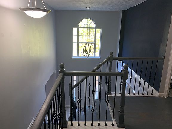 3rd image of 2957 Summit Dr #0