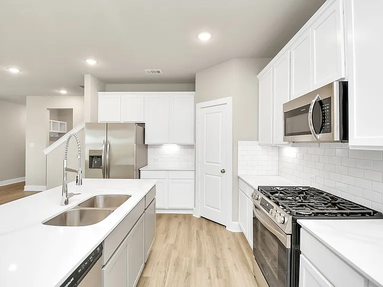 21035 Bay Village Dr #A — Photo 16