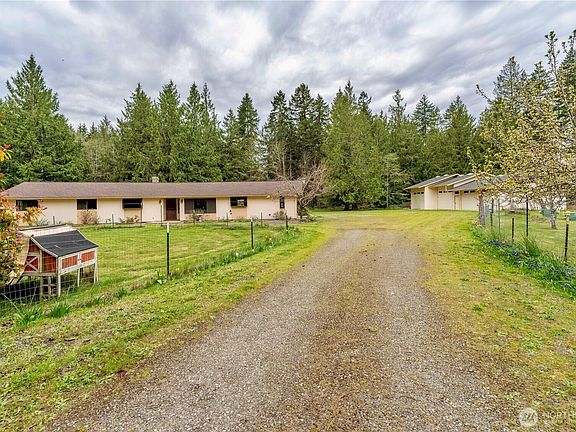 3rd image of 154 Belbrook Lane