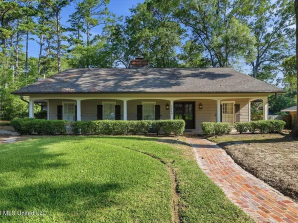 5440 Saratoga Dr, Jackson, MS 39211