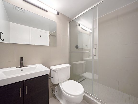 5th image of 298 Mulberry St APT 7O