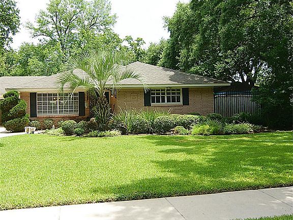 3rd image of 15522 Shanghai St