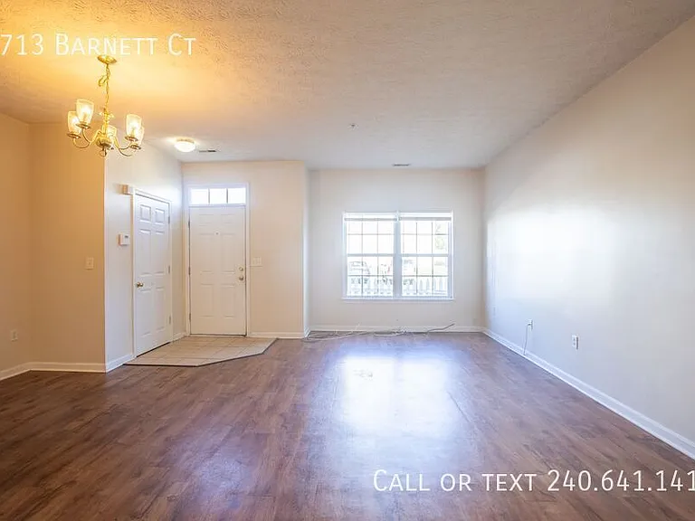 1713 Barnett Ct — Photo 5