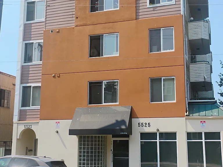 5523 University Way NE #403 — Photo 10
