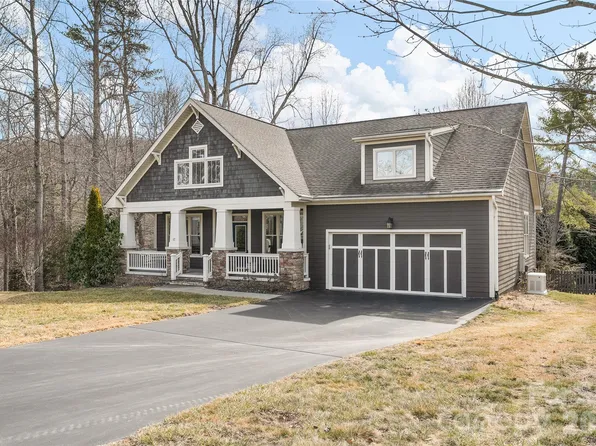 17 Moser Sedge Ct, Biltmore Lake, NC 28715