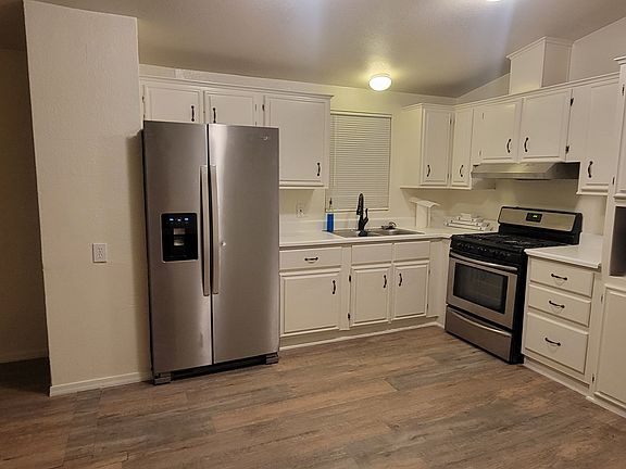 5th image of 723 W Finnie Flat Rd #121