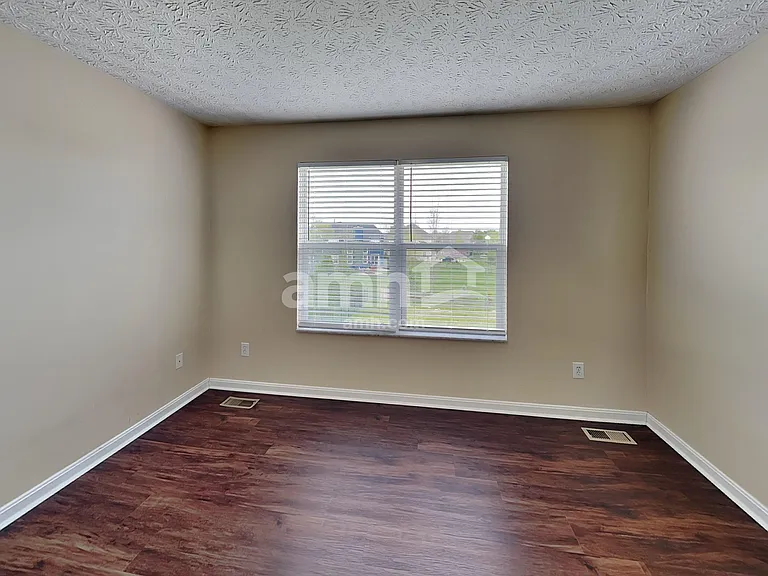 10136 Corona Ln — Photo 23