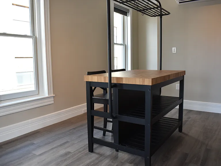 Kitchen & Living Room