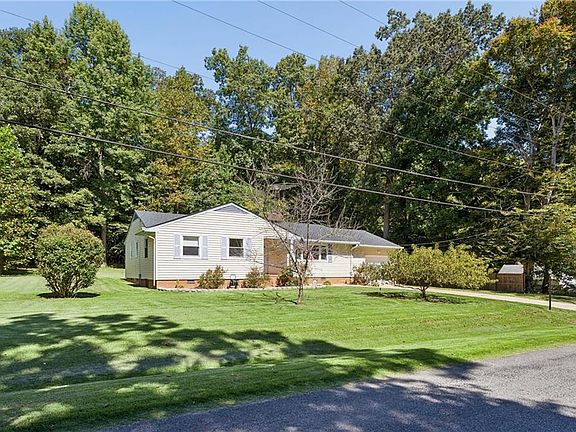 2nd image of 6038 Pine Rd