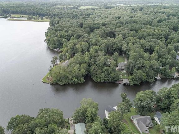 4th image of 741 Sagamore Dr