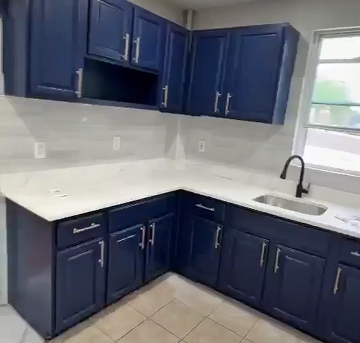 3 bed, $2,600 — Photo 1