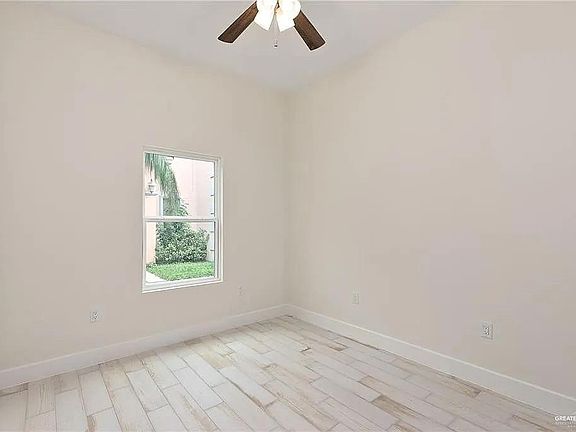 5th image of 2916 Allen Dr