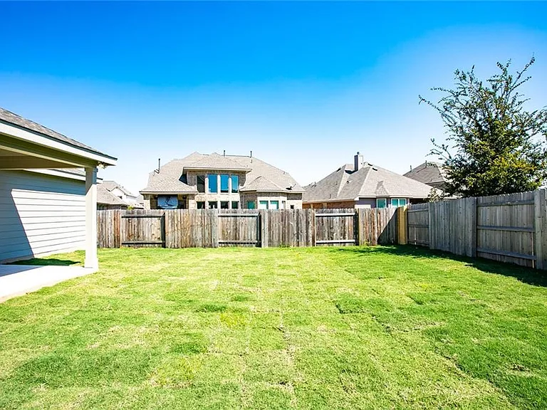 603 Pheasant Hill Ln — Photo 25