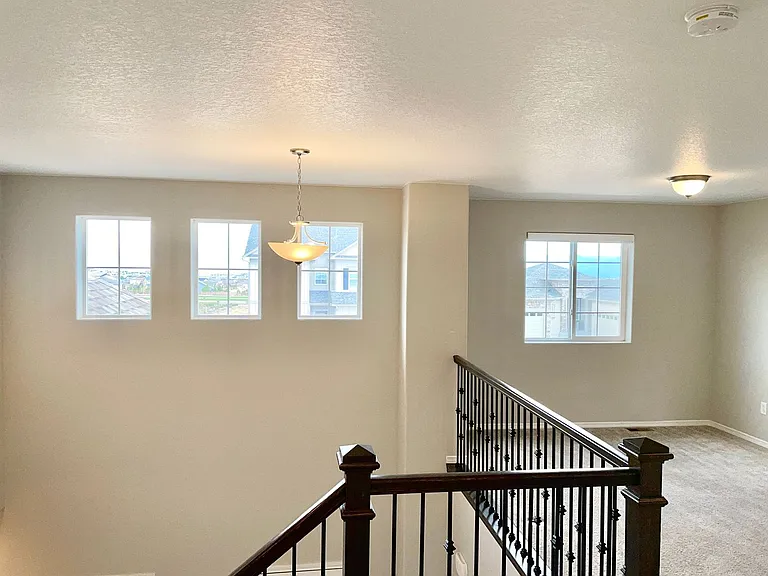 5758 Griffin Dr — Photo 16