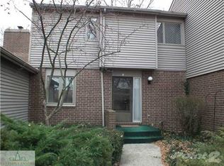 6019 Montevideo Dr UNIT B, Lansing, MI 48917
