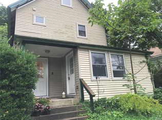 8 Bouton Pl, Huntington, NY 11743