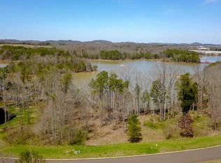 441 Falcon Trl, Vonore, TN 37885