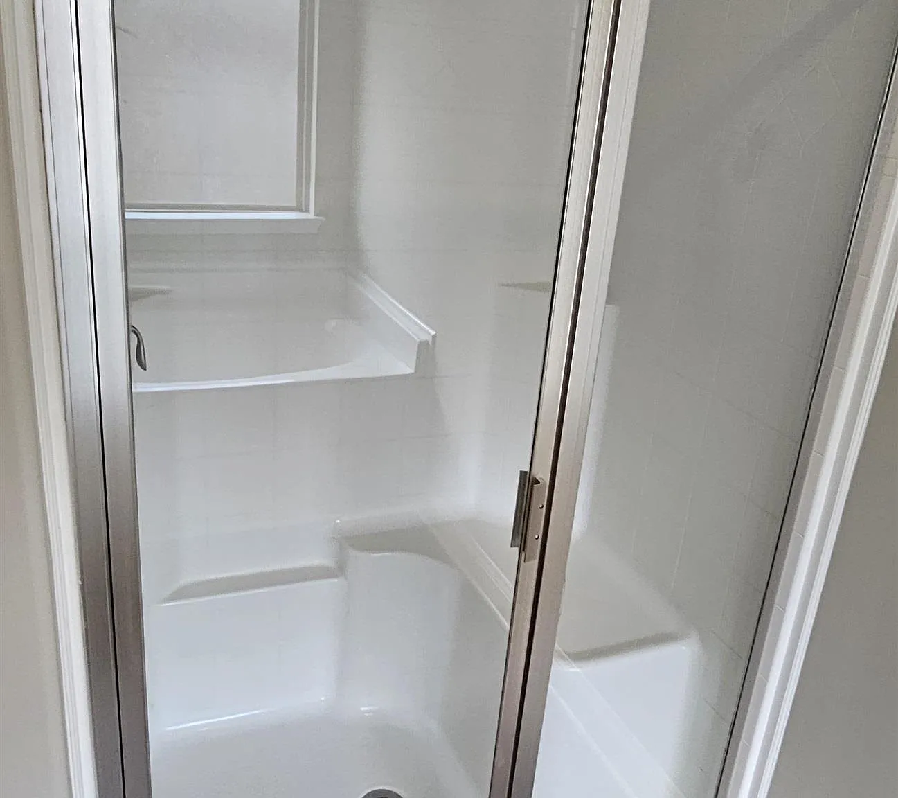3 bed, 2.0 bath, 1525 sqft, $1,675 — Photo 3