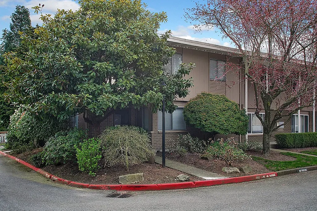 12200 SE 60th St — Photo 1